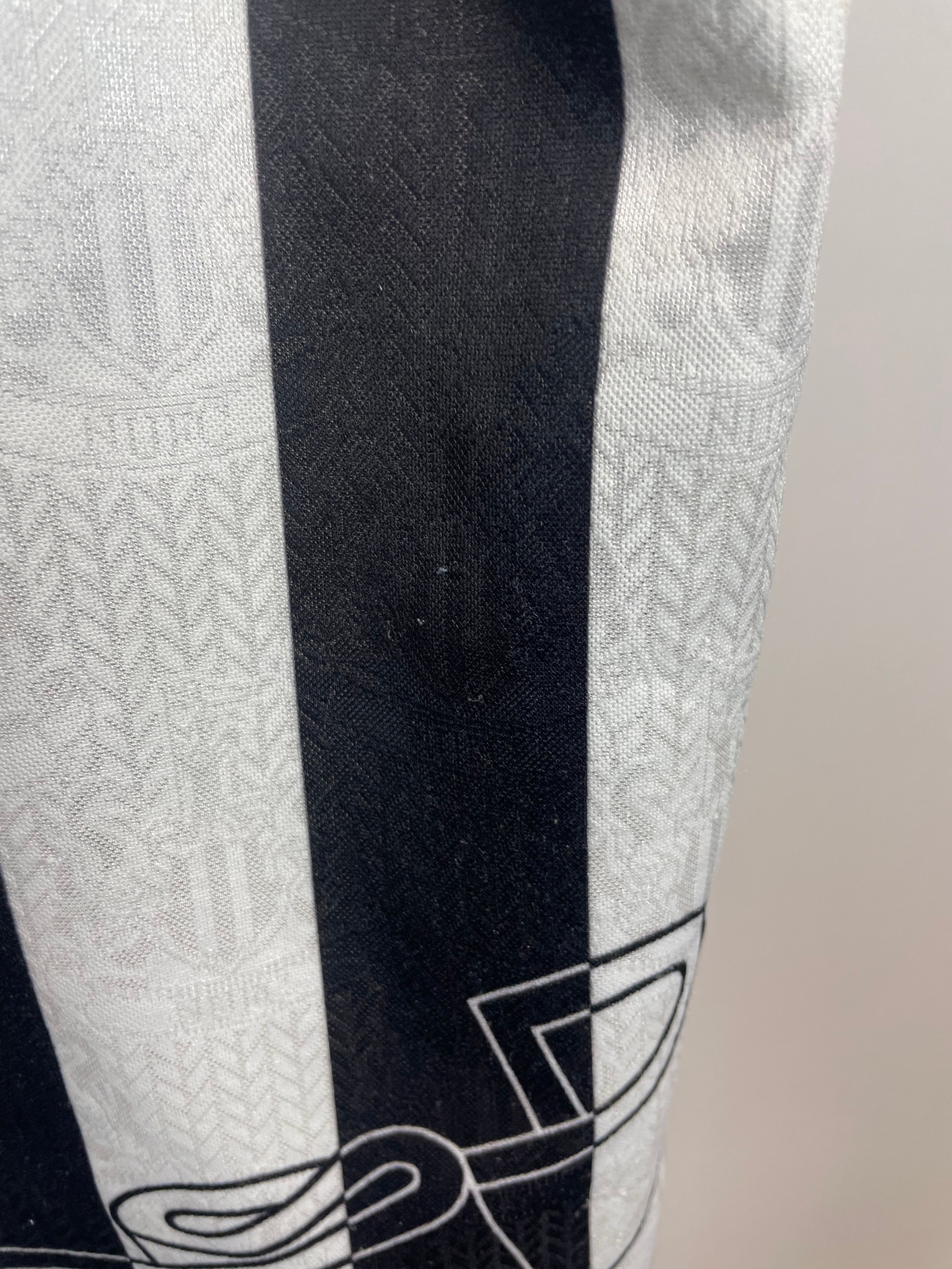 Jon Dahl Tomasson Newcastle 97/98 hjemmebanetrøje - L