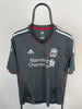 Liverpool 11/12 ude - L