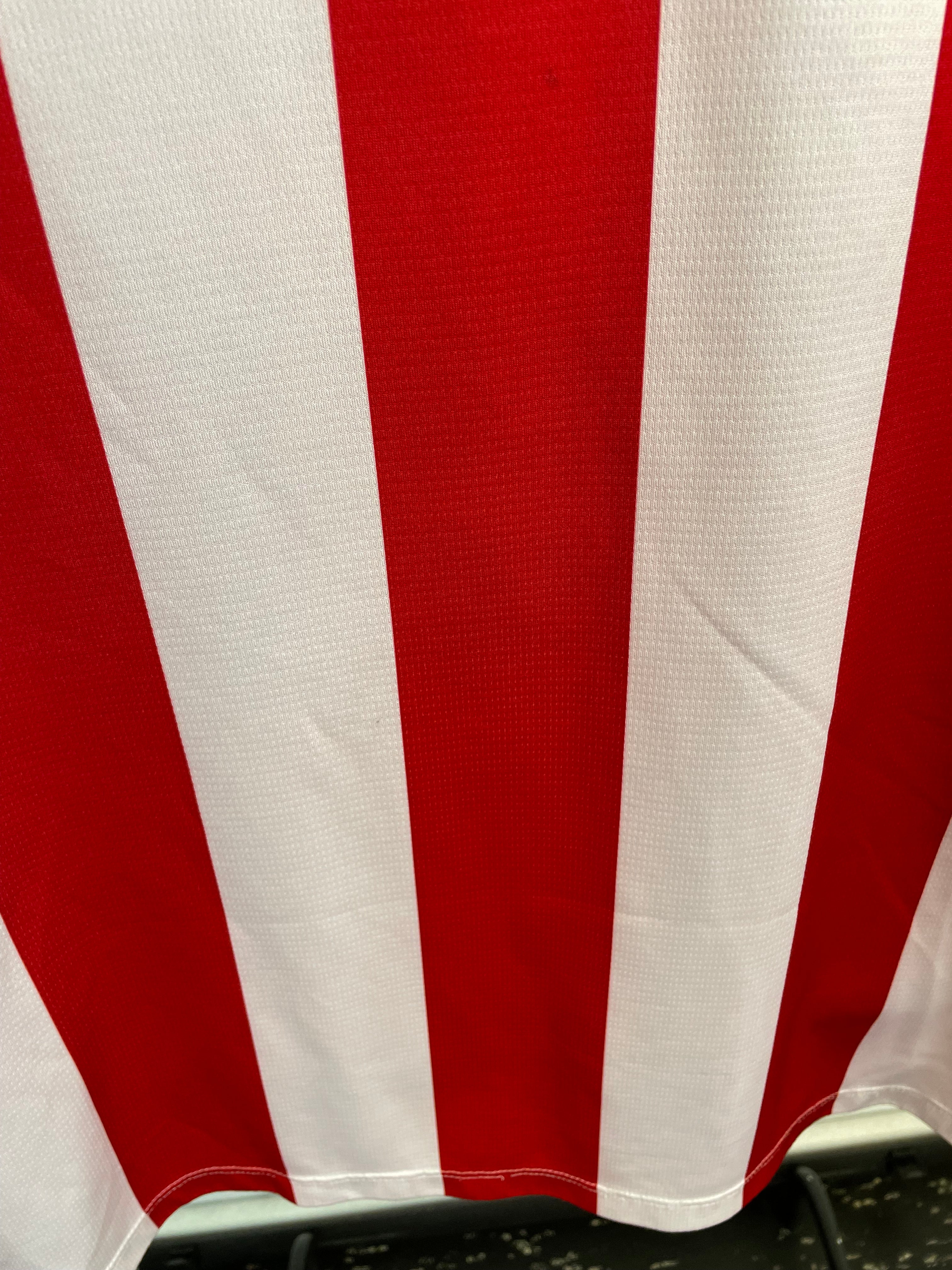 Morten Bisgaard Derby Country 04/05 home jersey - L