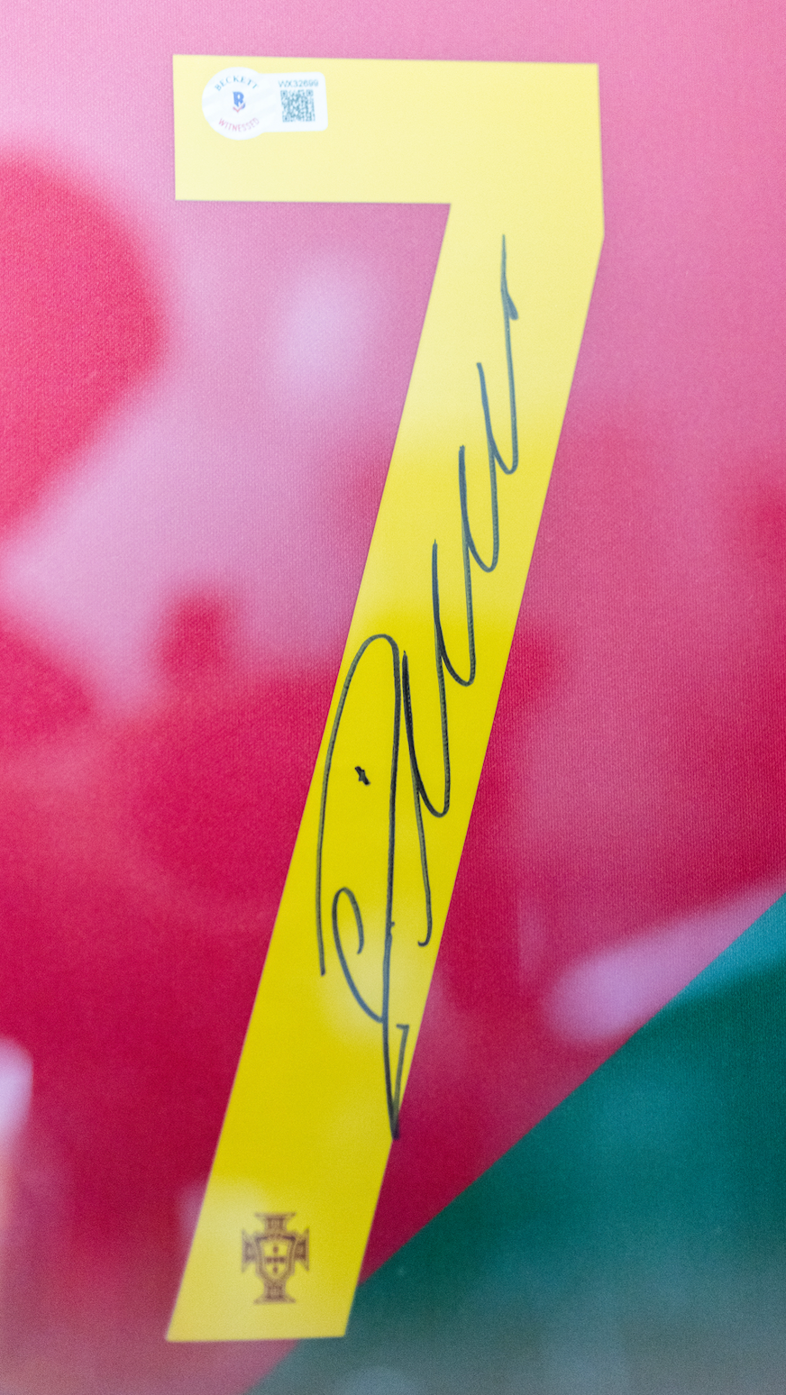 Cristiano Ronaldo Portugal 22/23 SIGNERET hjemmebanetrøje - L