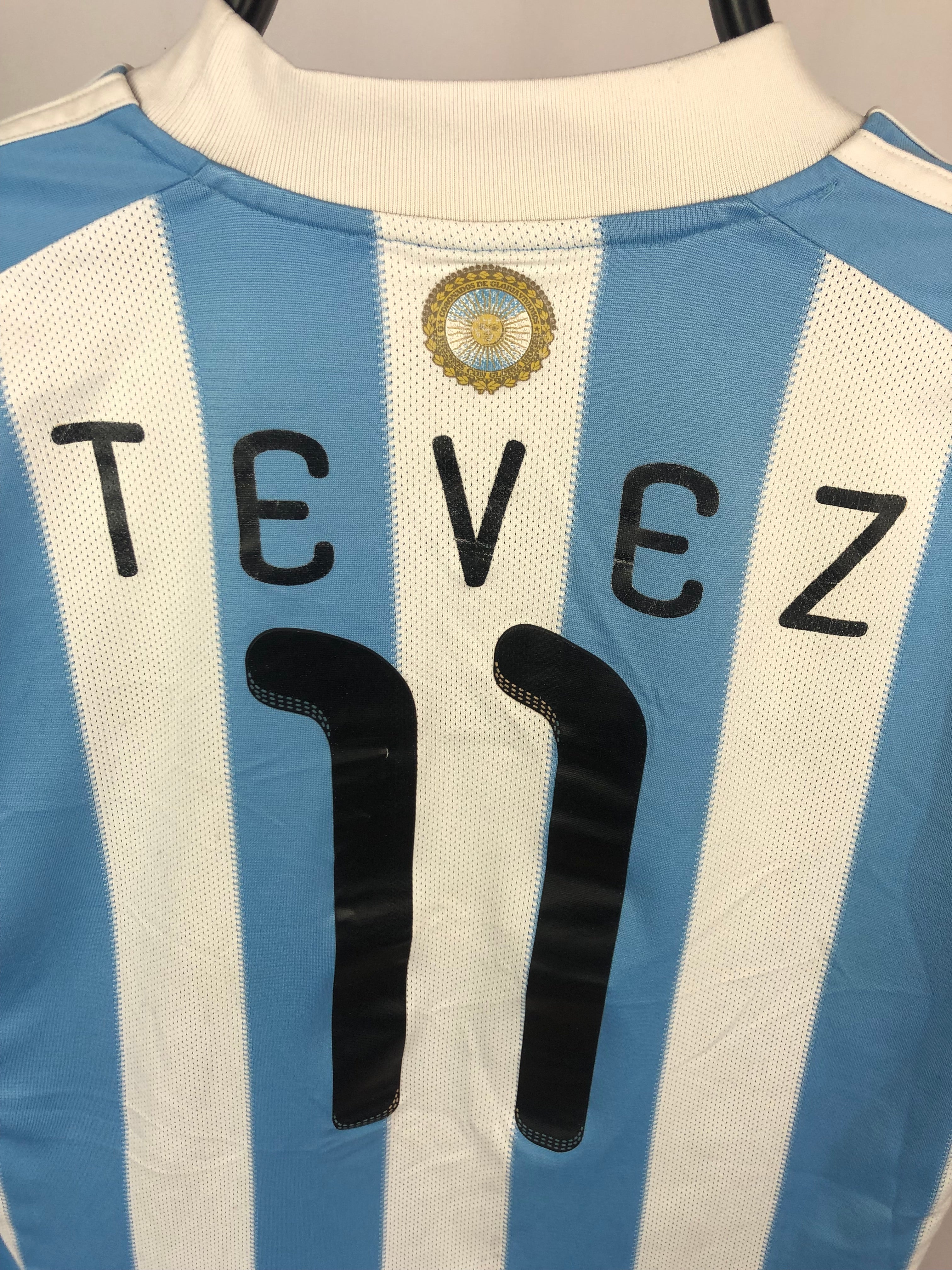Carlos Tevez Argentina 10/11 Home Shirt - L