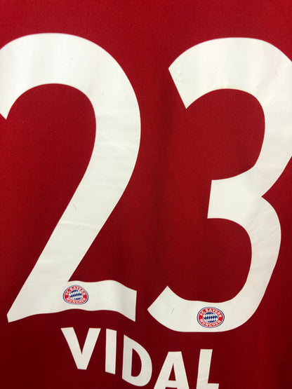 Arturo Vidal Bayern Munich 16/17 Long Sleeve Home Shirt - L