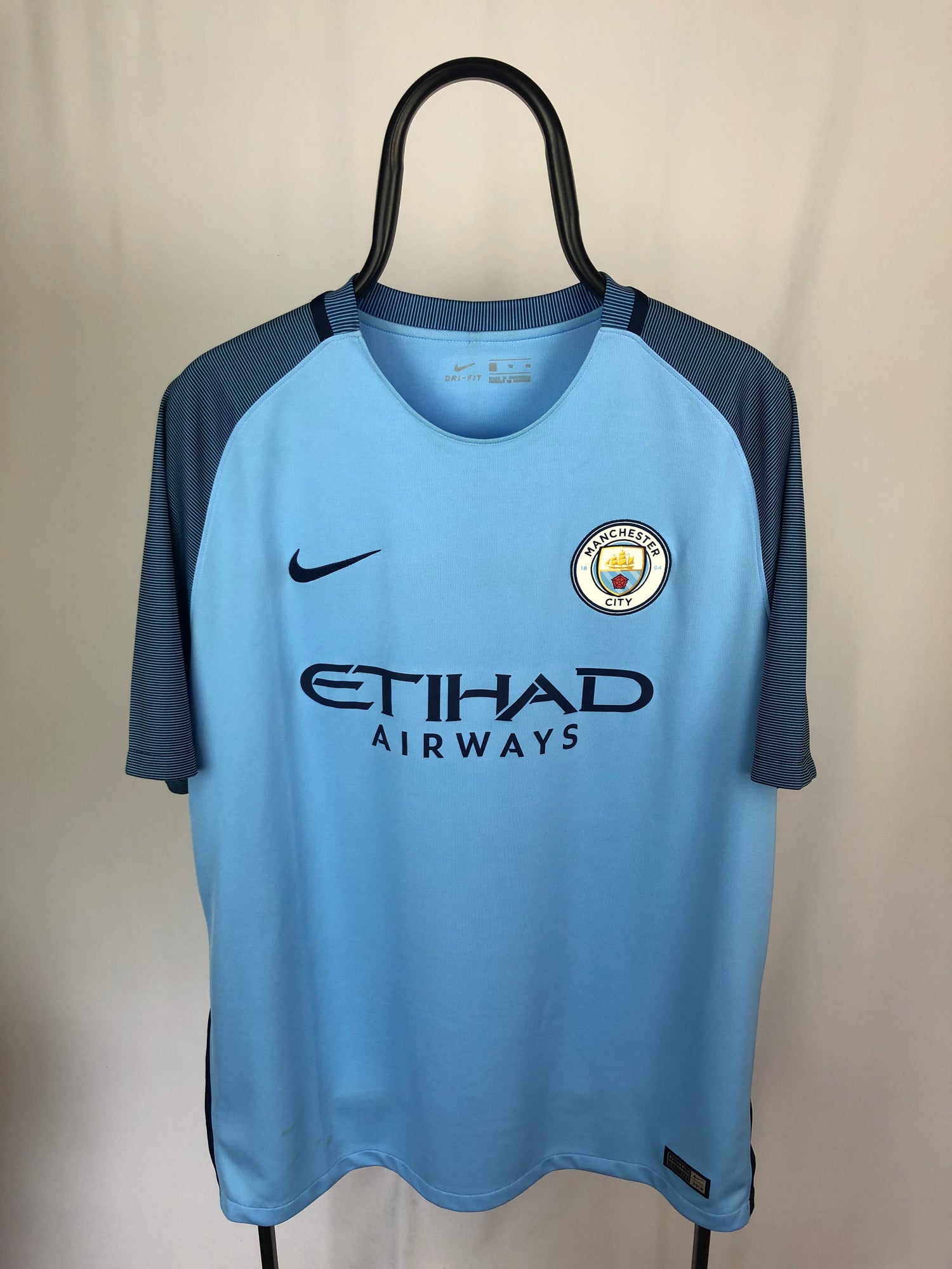 Gabriel Jesus Manchester City 16/17 home shirt - XL