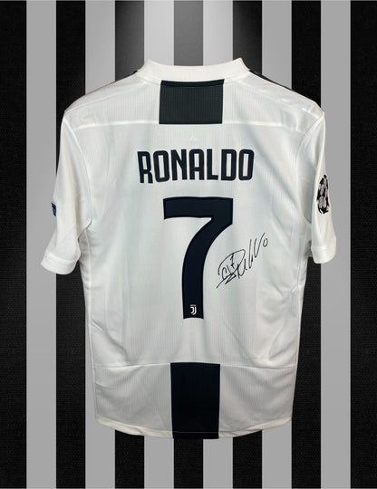 Cristiano Ronaldo Juventus 18/19 SIGNERET Match issue hjemmebanetrøje