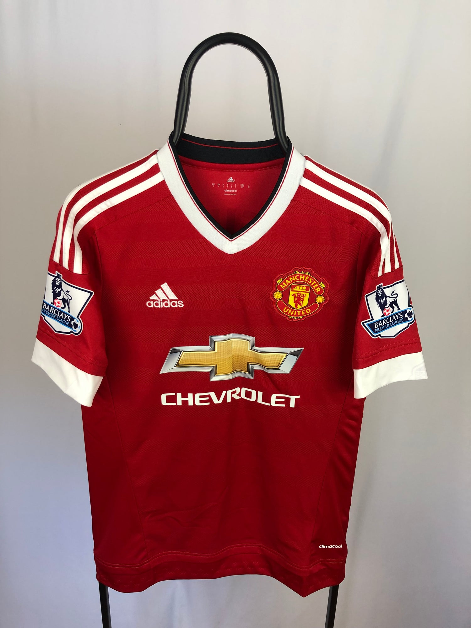 Morgan Schneiderlin Manchester United 15/16 home shirt - S